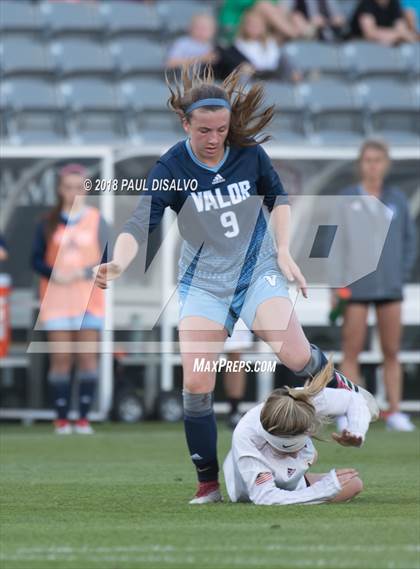 Thumbnail 3 in Windsor vs. Valor Christian (CHSAA 4A State Final) photogallery.