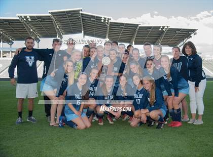 Thumbnail 1 in Windsor vs. Valor Christian (CHSAA 4A State Final) photogallery.