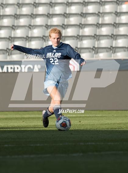 Thumbnail 3 in Windsor vs. Valor Christian (CHSAA 4A State Final) photogallery.