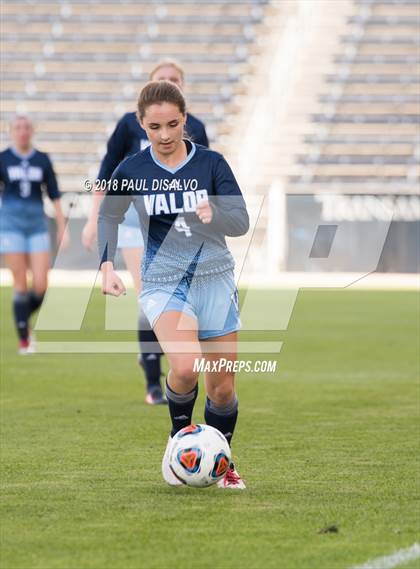 Thumbnail 1 in Windsor vs. Valor Christian (CHSAA 4A State Final) photogallery.
