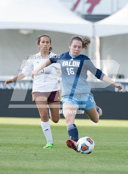 Thumbnail 2 in Windsor vs. Valor Christian (CHSAA 4A State Final) photogallery.