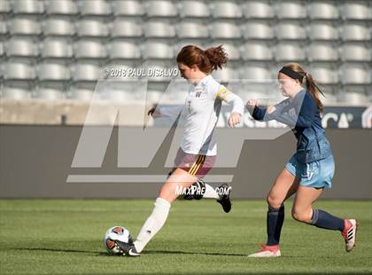 Thumbnail 3 in Windsor vs. Valor Christian (CHSAA 4A State Final) photogallery.