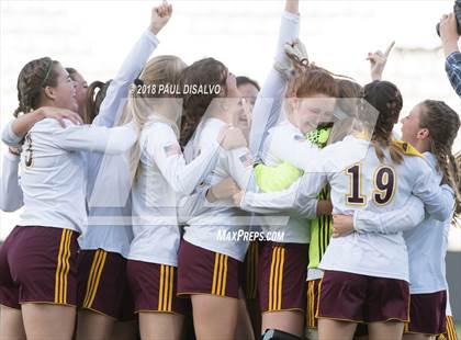 Thumbnail 1 in Windsor vs. Valor Christian (CHSAA 4A State Final) photogallery.