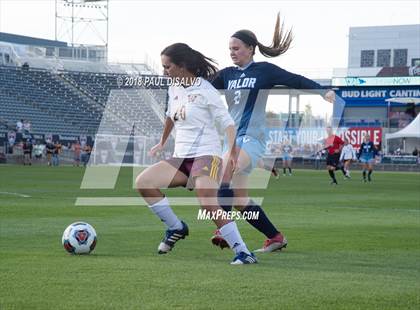 Thumbnail 3 in Windsor vs. Valor Christian (CHSAA 4A State Final) photogallery.