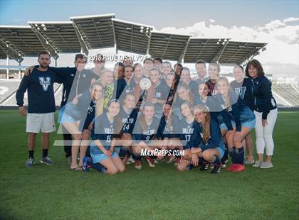 Thumbnail 3 in Windsor vs. Valor Christian (CHSAA 4A State Final) photogallery.