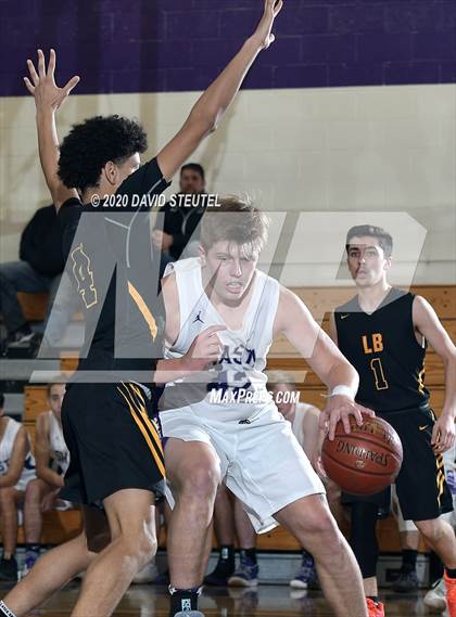 Thumbnail 2 in Los Banos vs. Shasta (Dennis Burnum Tournament) photogallery.