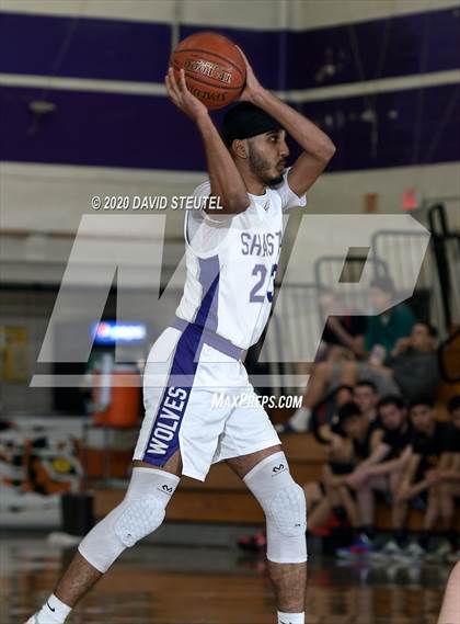 Thumbnail 3 in Los Banos vs. Shasta (Dennis Burnum Tournament) photogallery.