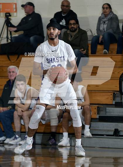 Thumbnail 3 in Los Banos vs. Shasta (Dennis Burnum Tournament) photogallery.