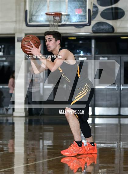 Thumbnail 2 in Los Banos vs. Shasta (Dennis Burnum Tournament) photogallery.