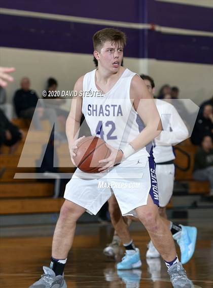 Thumbnail 1 in Los Banos vs. Shasta (Dennis Burnum Tournament) photogallery.
