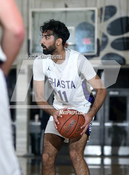 Thumbnail 2 in Los Banos vs. Shasta (Dennis Burnum Tournament) photogallery.