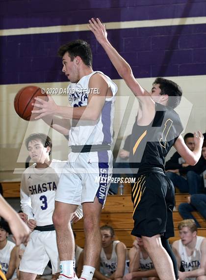 Thumbnail 1 in Los Banos vs. Shasta (Dennis Burnum Tournament) photogallery.