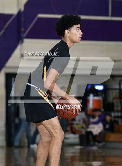 Thumbnail 2 in Los Banos vs. Shasta (Dennis Burnum Tournament) photogallery.