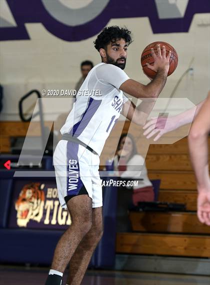 Thumbnail 1 in Los Banos vs. Shasta (Dennis Burnum Tournament) photogallery.