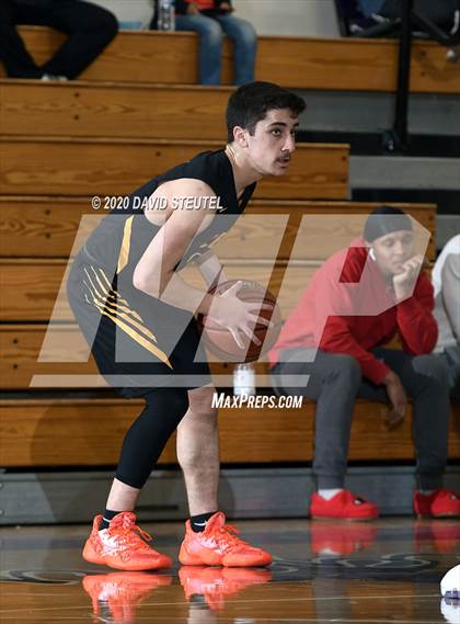 Thumbnail 2 in Los Banos vs. Shasta (Dennis Burnum Tournament) photogallery.