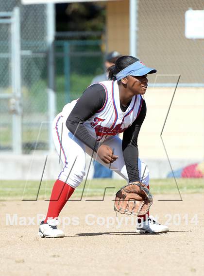 Thumbnail 1 in San Rafael @ Tamalpais (CIF NCS Playoff) photogallery.