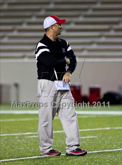 Thumbnail 1 in Hargrave vs Silsbee (3A Region 3 Bi-District Playoffs) photogallery.