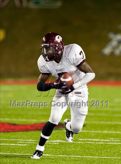 Thumbnail 2 in Hargrave vs Silsbee (3A Region 3 Bi-District Playoffs) photogallery.