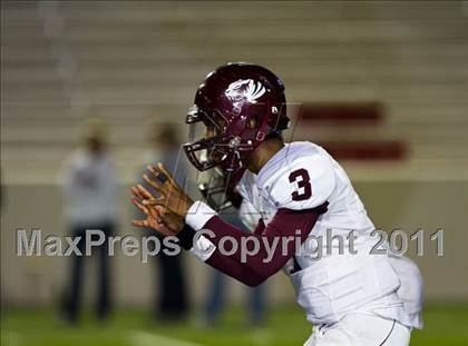 Thumbnail 2 in Hargrave vs Silsbee (3A Region 3 Bi-District Playoffs) photogallery.