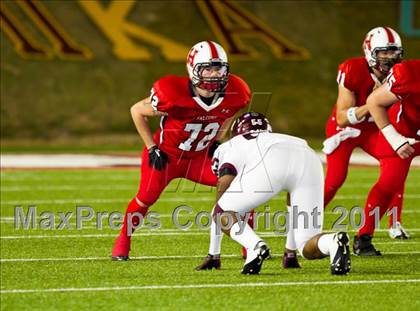 Thumbnail 1 in Hargrave vs Silsbee (3A Region 3 Bi-District Playoffs) photogallery.