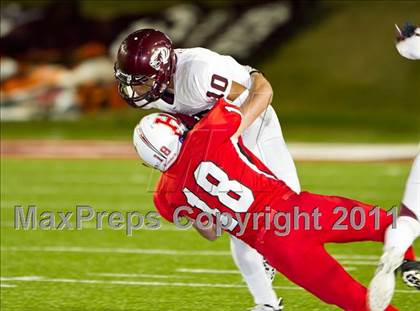Thumbnail 3 in Hargrave vs Silsbee (3A Region 3 Bi-District Playoffs) photogallery.