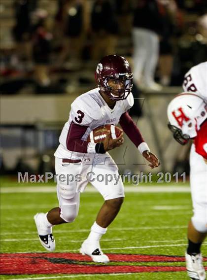 Thumbnail 1 in Hargrave vs Silsbee (3A Region 3 Bi-District Playoffs) photogallery.