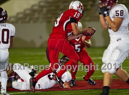 Thumbnail 1 in Hargrave vs Silsbee (3A Region 3 Bi-District Playoffs) photogallery.