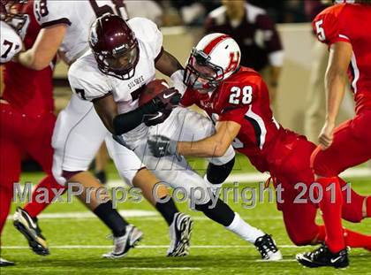 Thumbnail 2 in Hargrave vs Silsbee (3A Region 3 Bi-District Playoffs) photogallery.
