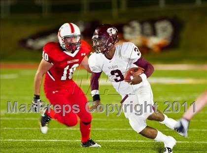 Thumbnail 1 in Hargrave vs Silsbee (3A Region 3 Bi-District Playoffs) photogallery.
