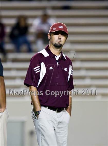 Thumbnail 3 in Hargrave vs Silsbee (3A Region 3 Bi-District Playoffs) photogallery.