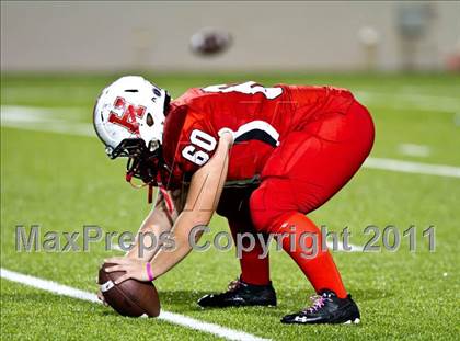 Thumbnail 1 in Hargrave vs Silsbee (3A Region 3 Bi-District Playoffs) photogallery.