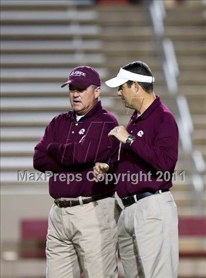 Thumbnail 2 in Hargrave vs Silsbee (3A Region 3 Bi-District Playoffs) photogallery.
