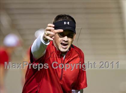 Thumbnail 3 in Hargrave vs Silsbee (3A Region 3 Bi-District Playoffs) photogallery.