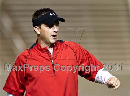 Thumbnail 2 in Hargrave vs Silsbee (3A Region 3 Bi-District Playoffs) photogallery.