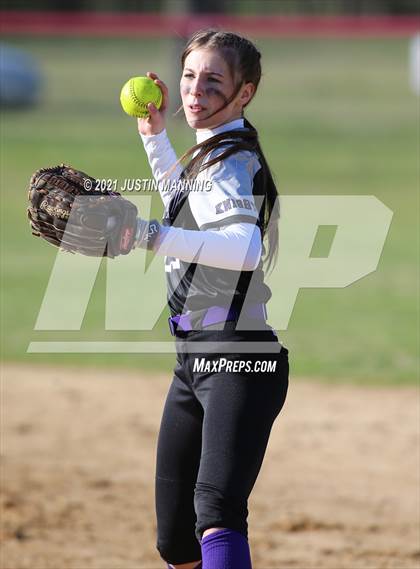 Thumbnail 3 in Centerpoint @ Glen Rose photogallery.