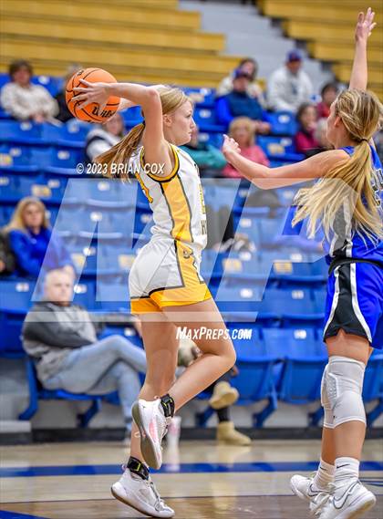 Thumbnail 2 in Salem vs Mammoth Springs (Ultimate Auto Tournament) photogallery.