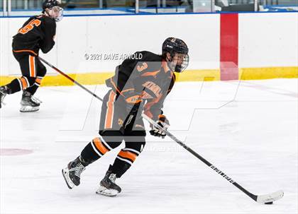 Thumbnail 2 in Salisbury School vs. Kimball Union Academy (Flood-Marr Tournament) photogallery.