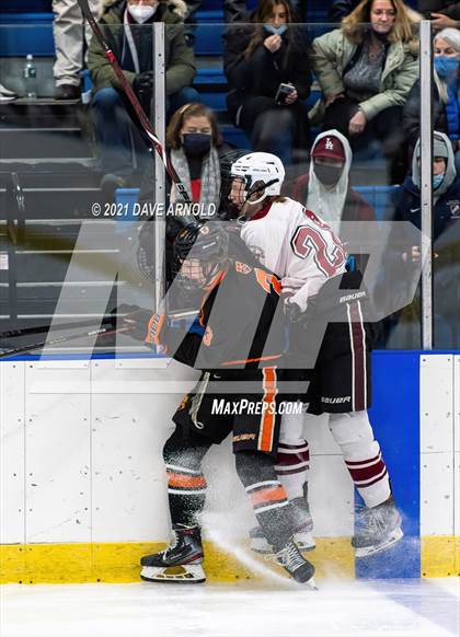Thumbnail 2 in Salisbury School vs. Kimball Union Academy (Flood-Marr Tournament) photogallery.