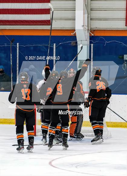 Thumbnail 2 in Salisbury School vs. Kimball Union Academy (Flood-Marr Tournament) photogallery.