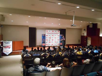 Thumbnail 2 in Punahou TOC Ceremony photogallery.