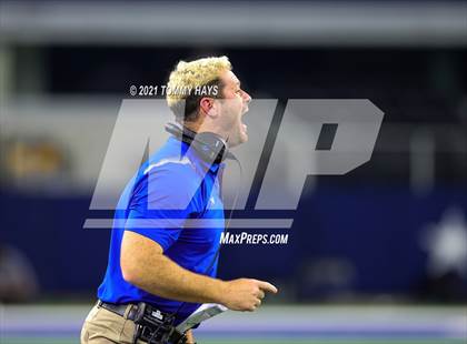Thumbnail 1 in Brock vs Lorena (UIL Football 3A D1 Finals) photogallery.