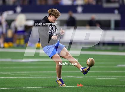 Thumbnail 3 in Brock vs Lorena (UIL Football 3A D1 Finals) photogallery.