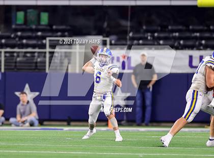 Thumbnail 2 in Brock vs Lorena (UIL Football 3A D1 Finals) photogallery.