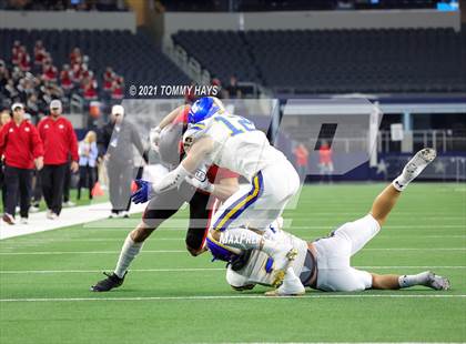 Thumbnail 2 in Brock vs Lorena (UIL Football 3A D1 Finals) photogallery.