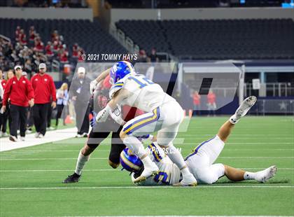 Thumbnail 3 in Brock vs Lorena (UIL Football 3A D1 Finals) photogallery.
