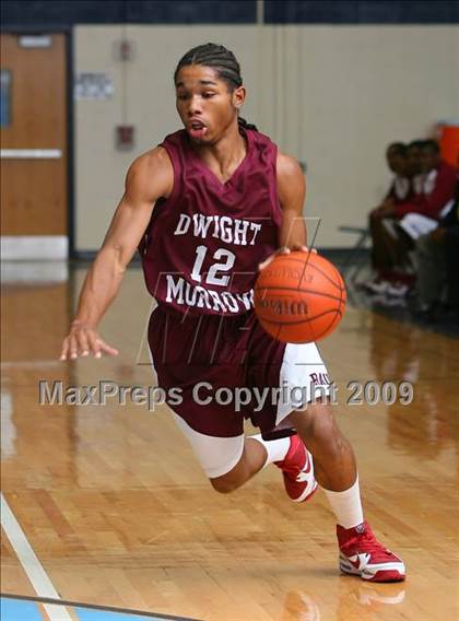 Thumbnail 3 in Bergen Catholic vs. Morrow photogallery.