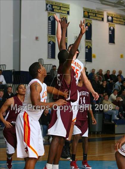 Thumbnail 3 in Bergen Catholic vs. Morrow photogallery.