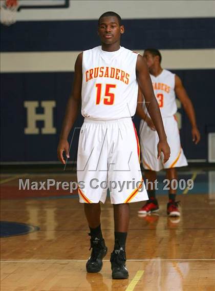 Thumbnail 2 in Bergen Catholic vs. Morrow photogallery.