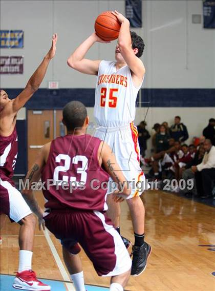 Thumbnail 3 in Bergen Catholic vs. Morrow photogallery.