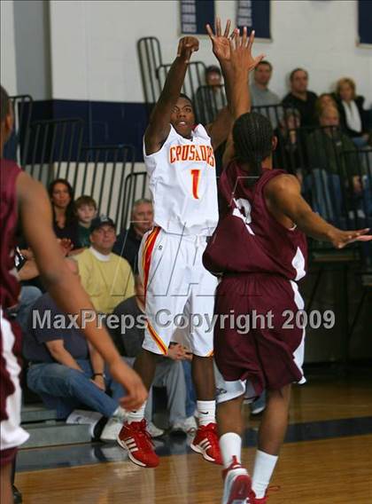 Thumbnail 3 in Bergen Catholic vs. Morrow photogallery.